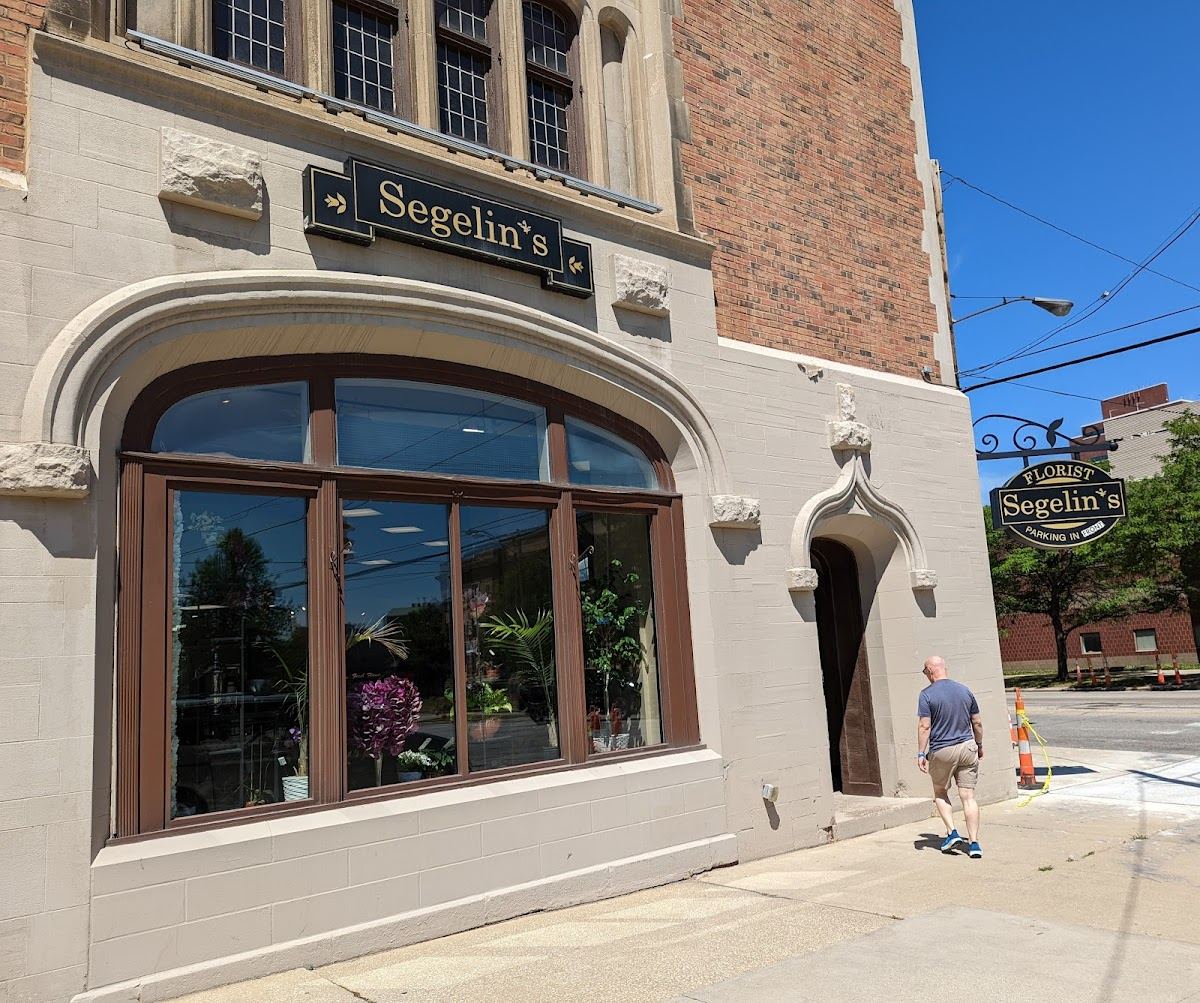Segelin's Florist & Flower Delivery