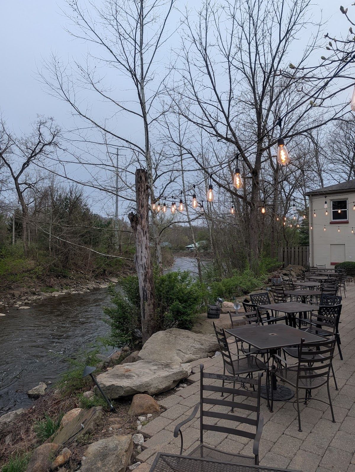 Tinkers Creek Road Tavern