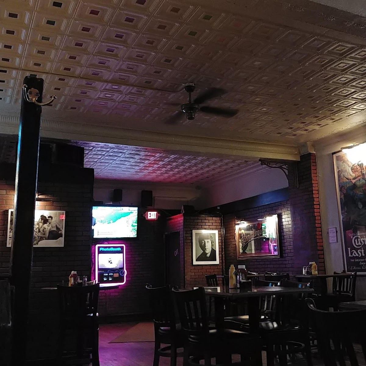 West End Tavern
