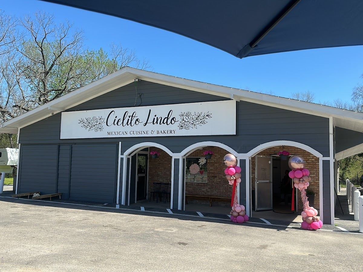 Cielito Lindo Mexican Cuisine & Bakery