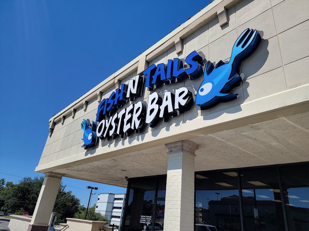Fish n Tails Oyster Bar