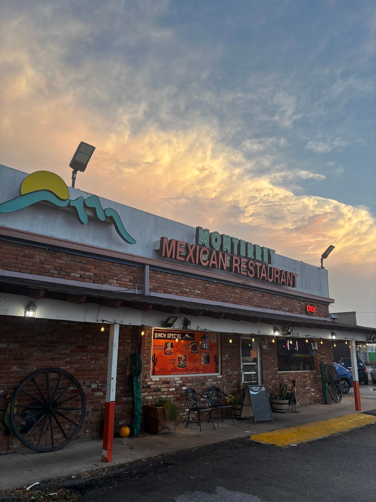 Monterrey Mexican Restaurant