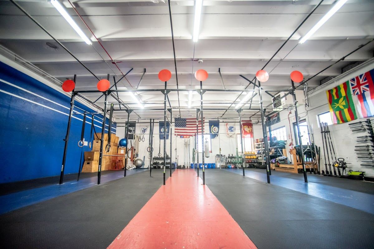 CROSSFIT CLOUT & CLOUT G﻿YM