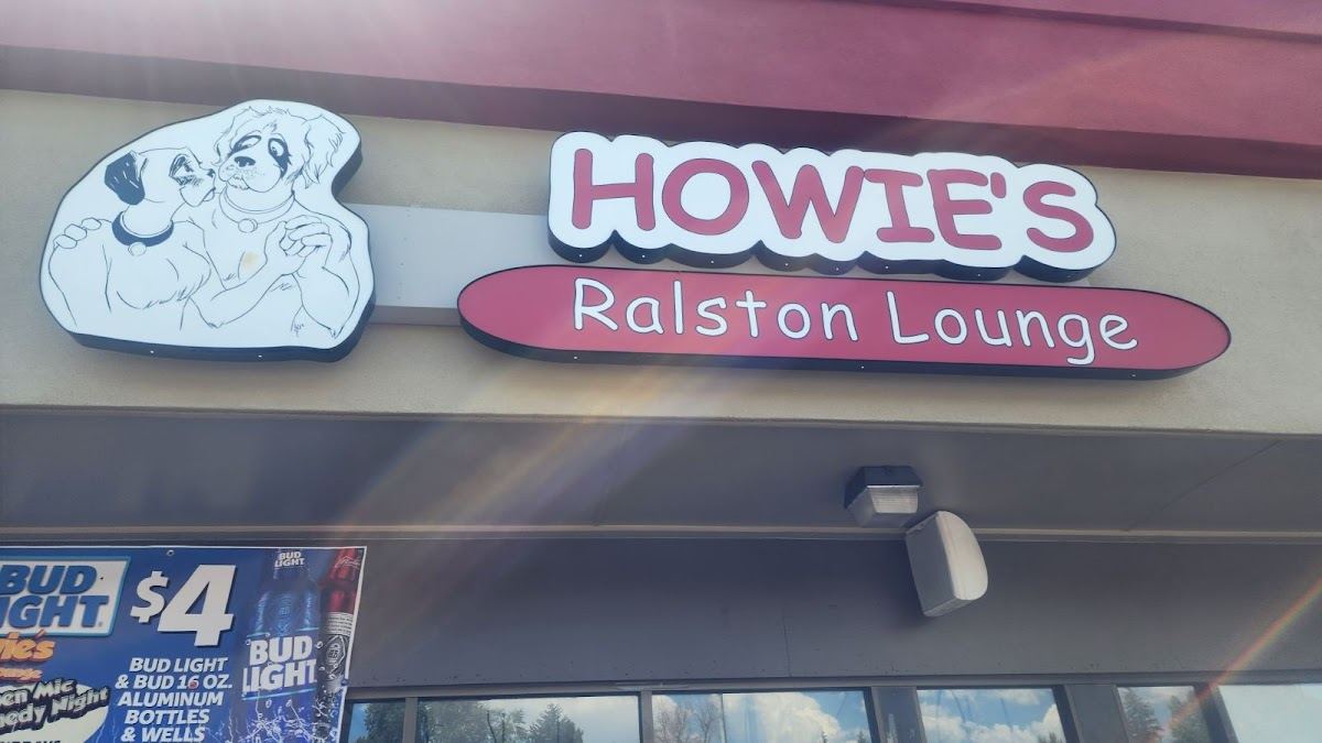 Howie's Ralston Lounge