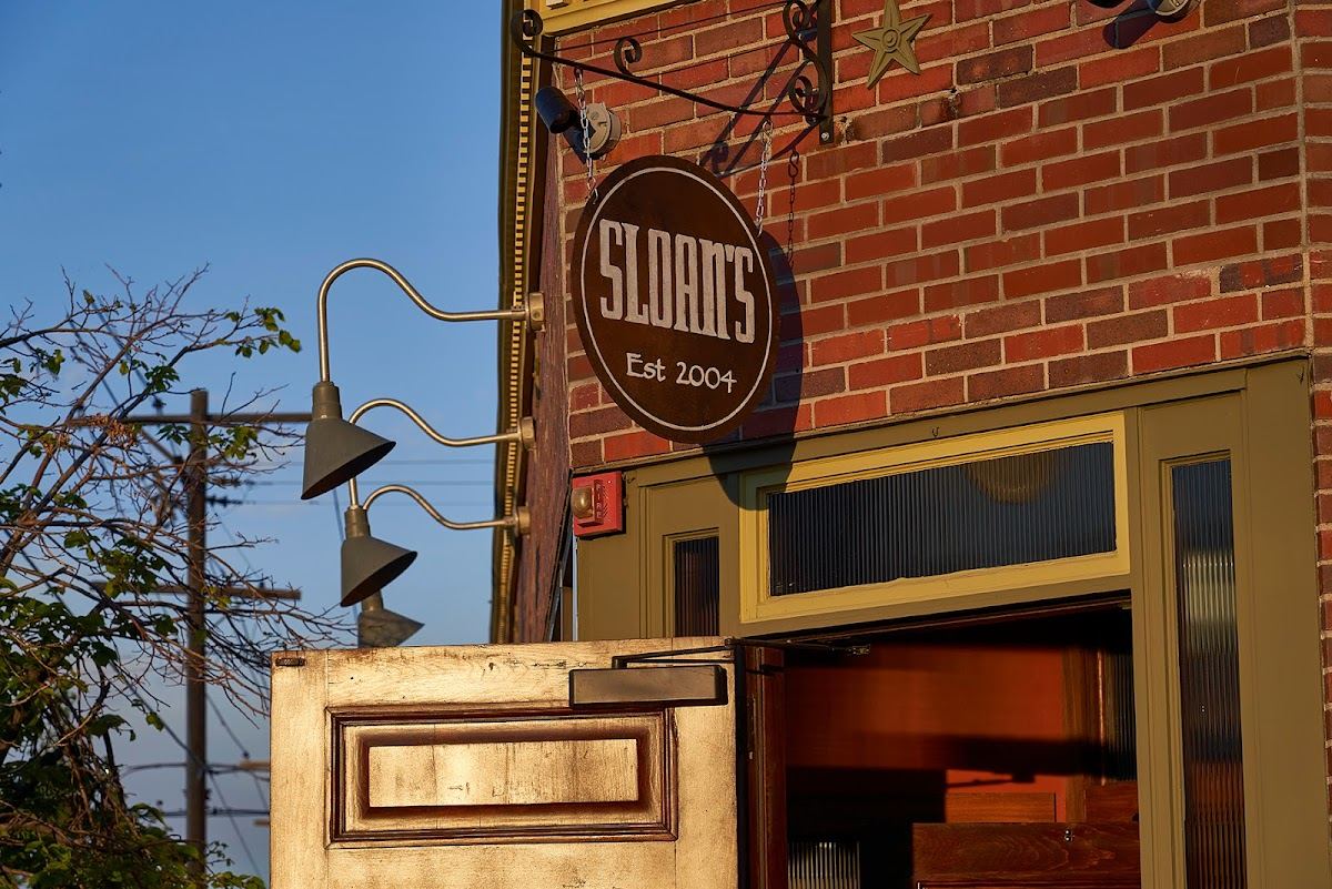 Sloan's Bar & Grill