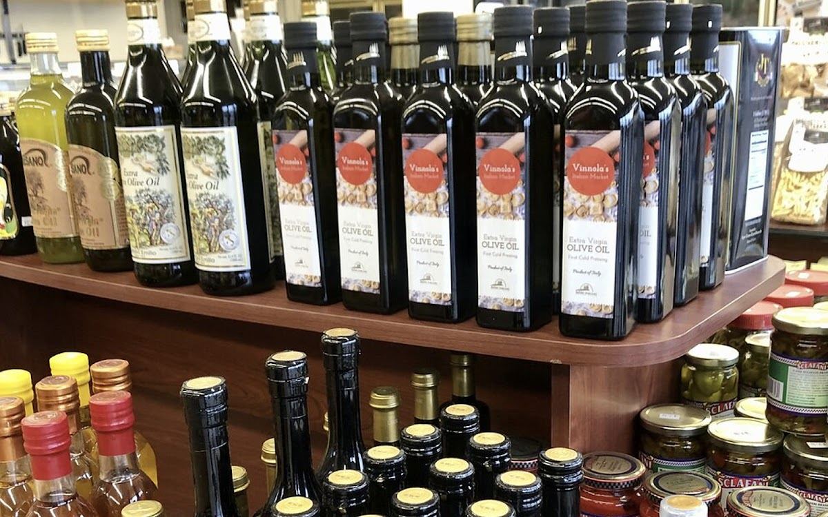 Vinnola's Italian Market