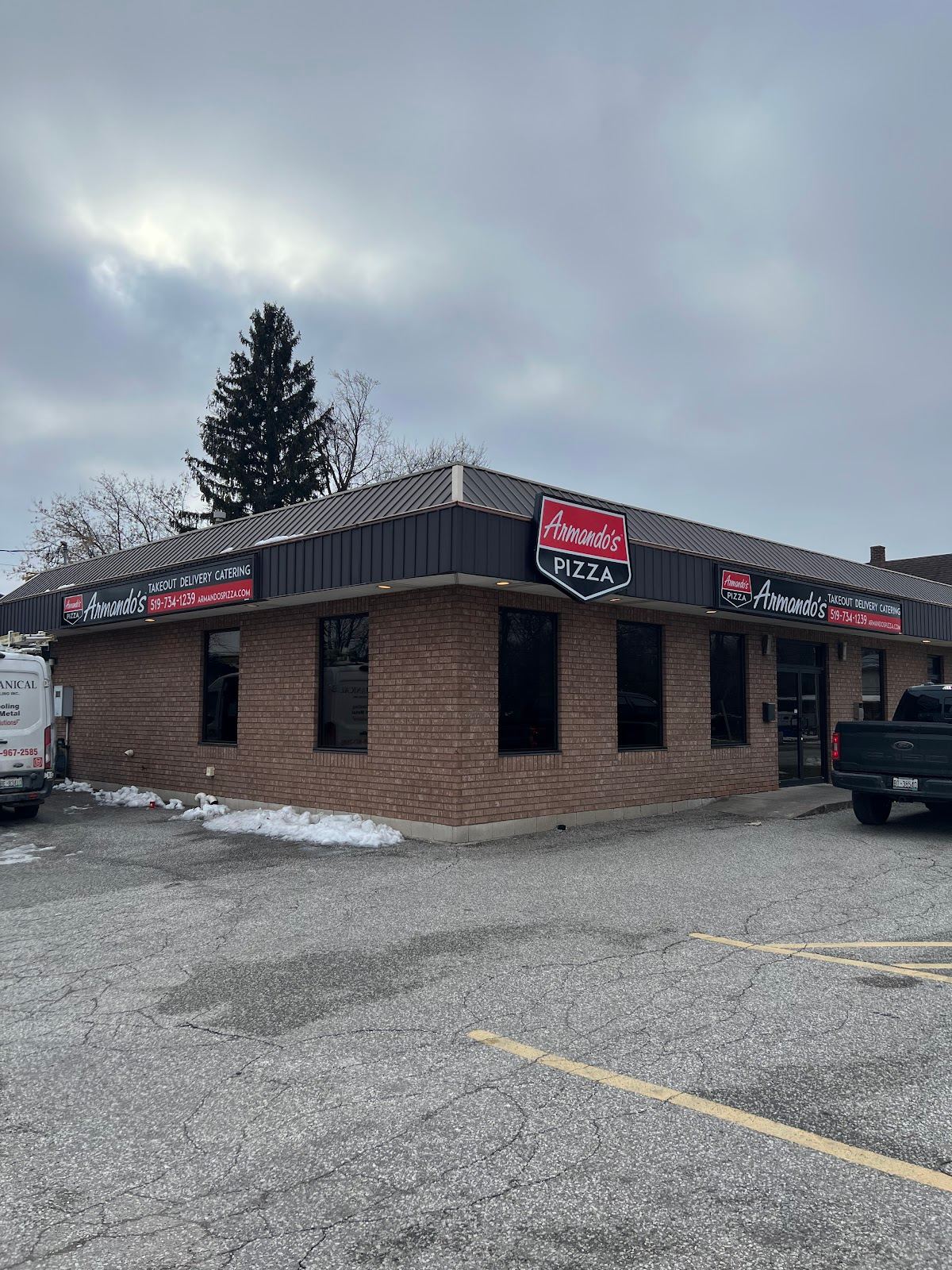 Armando's Pizza - LaSalle