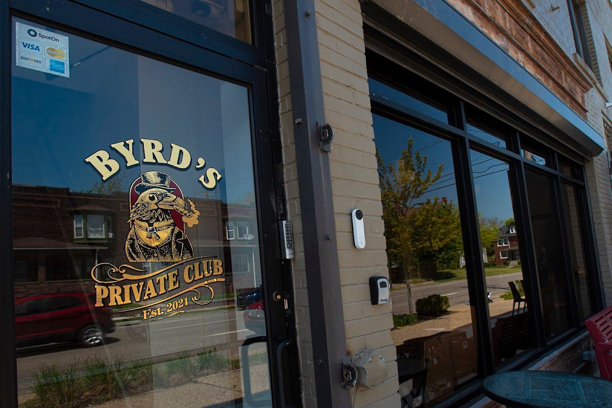 Byrd's Cigar Lounge