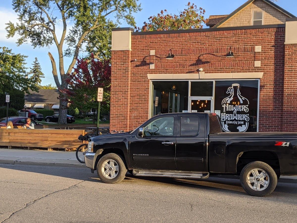 Howlers And Growlers