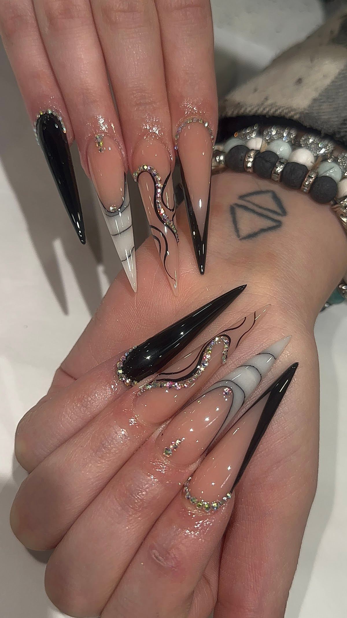 King Nails I