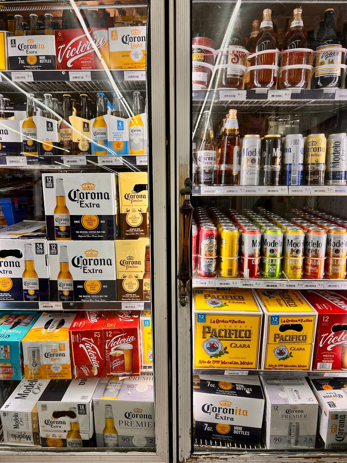 La Jalisciense Supermercado Y Taqueria
