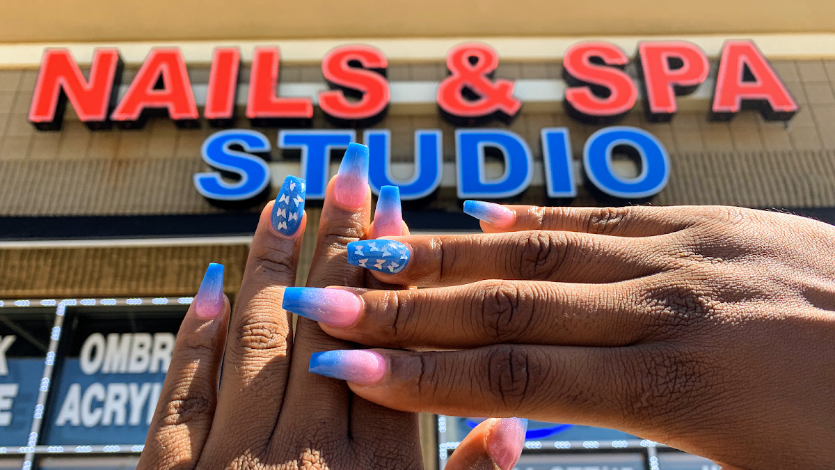 Nails & Spa Studio