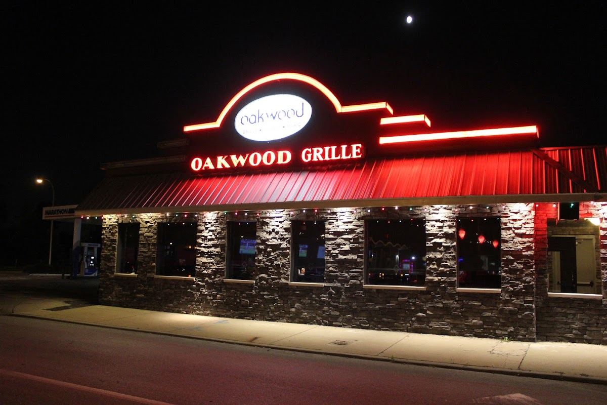 Oakwood Bar and Grill
