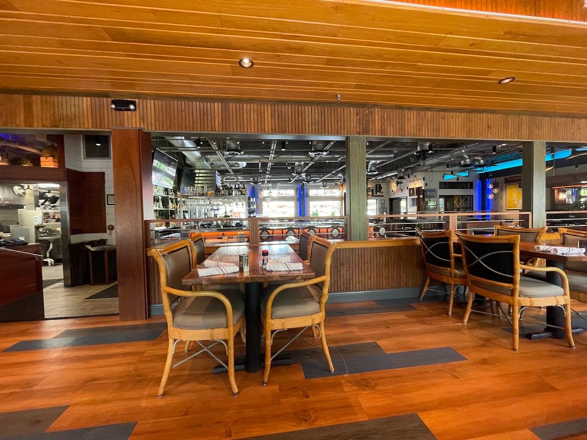 Chesapeake's Seafood and Raw Bar