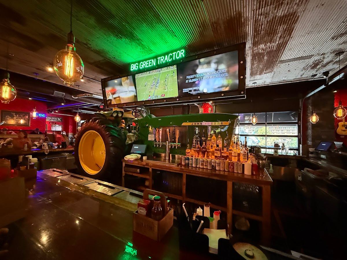 Jason Aldean's Kitchen + Rooftop Bar