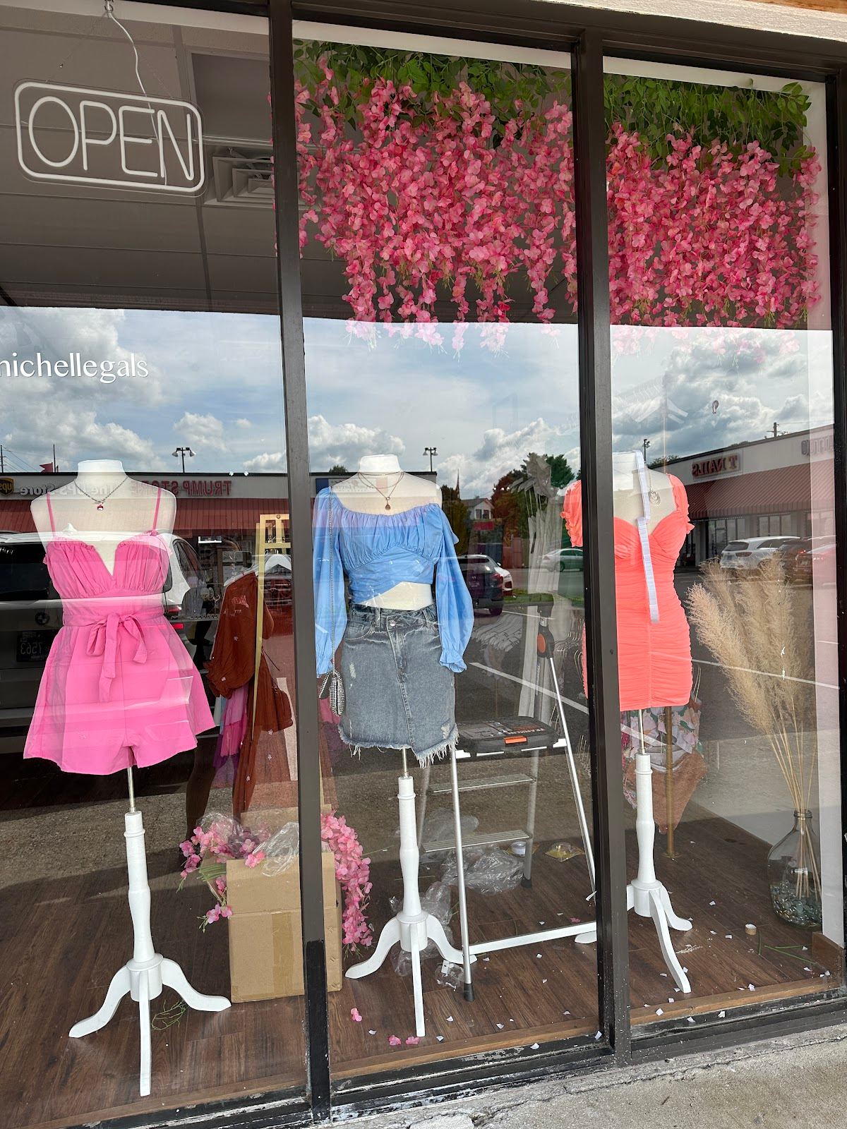 Michelle Boutique & Permanent Jewelry