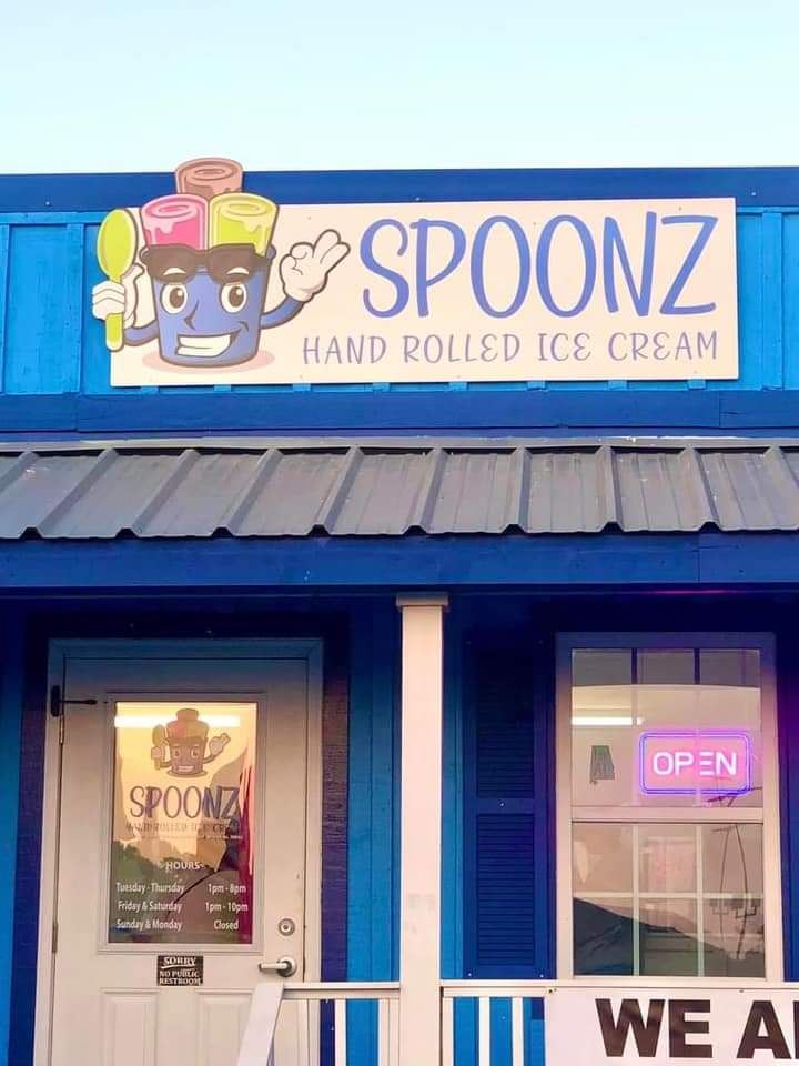 Spoonz Rolled Ice Cream