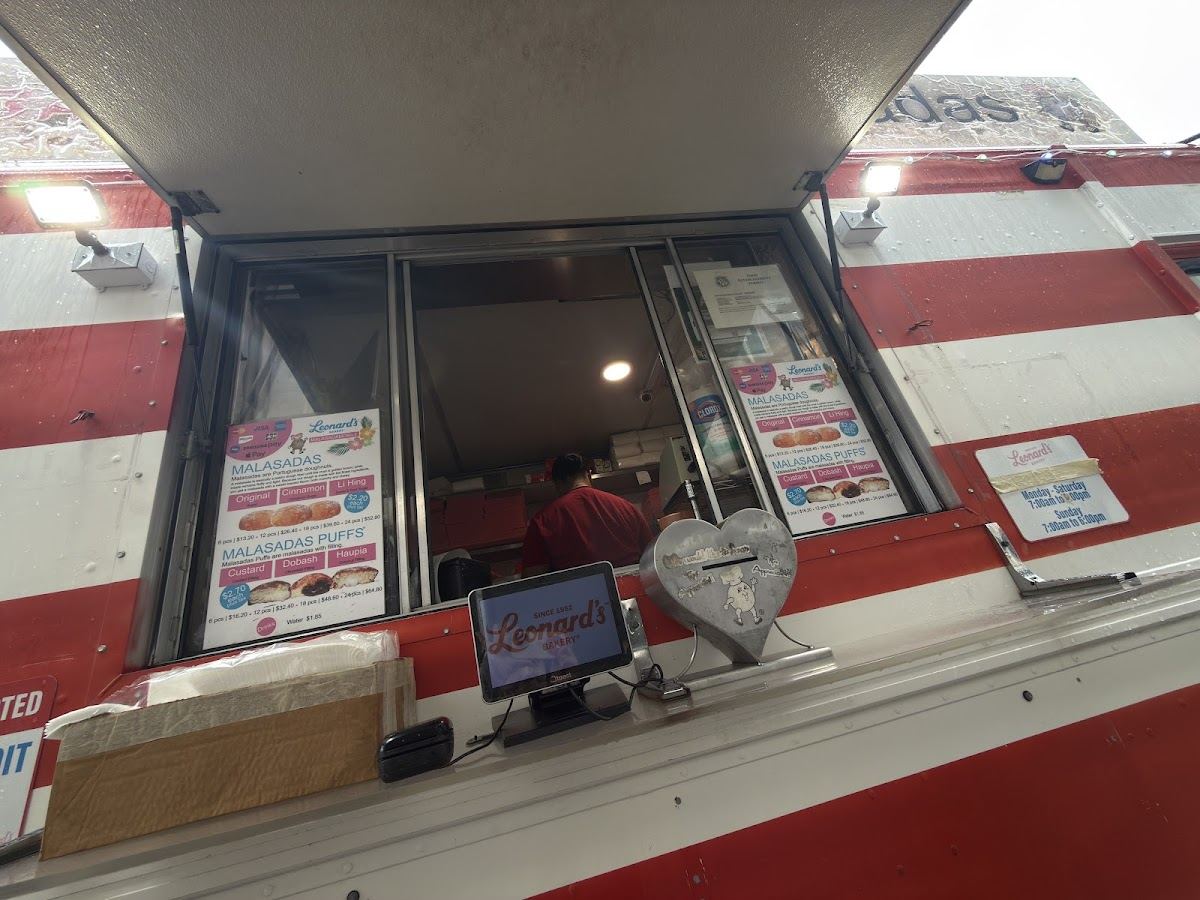 Leonard's Bakery Malasada Mobile
