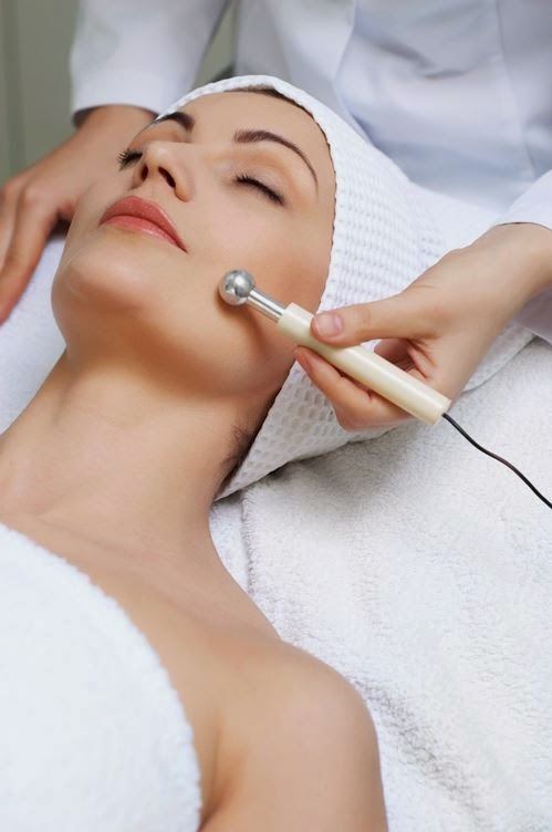 Liliane Nguyen, Licensed Esthetician