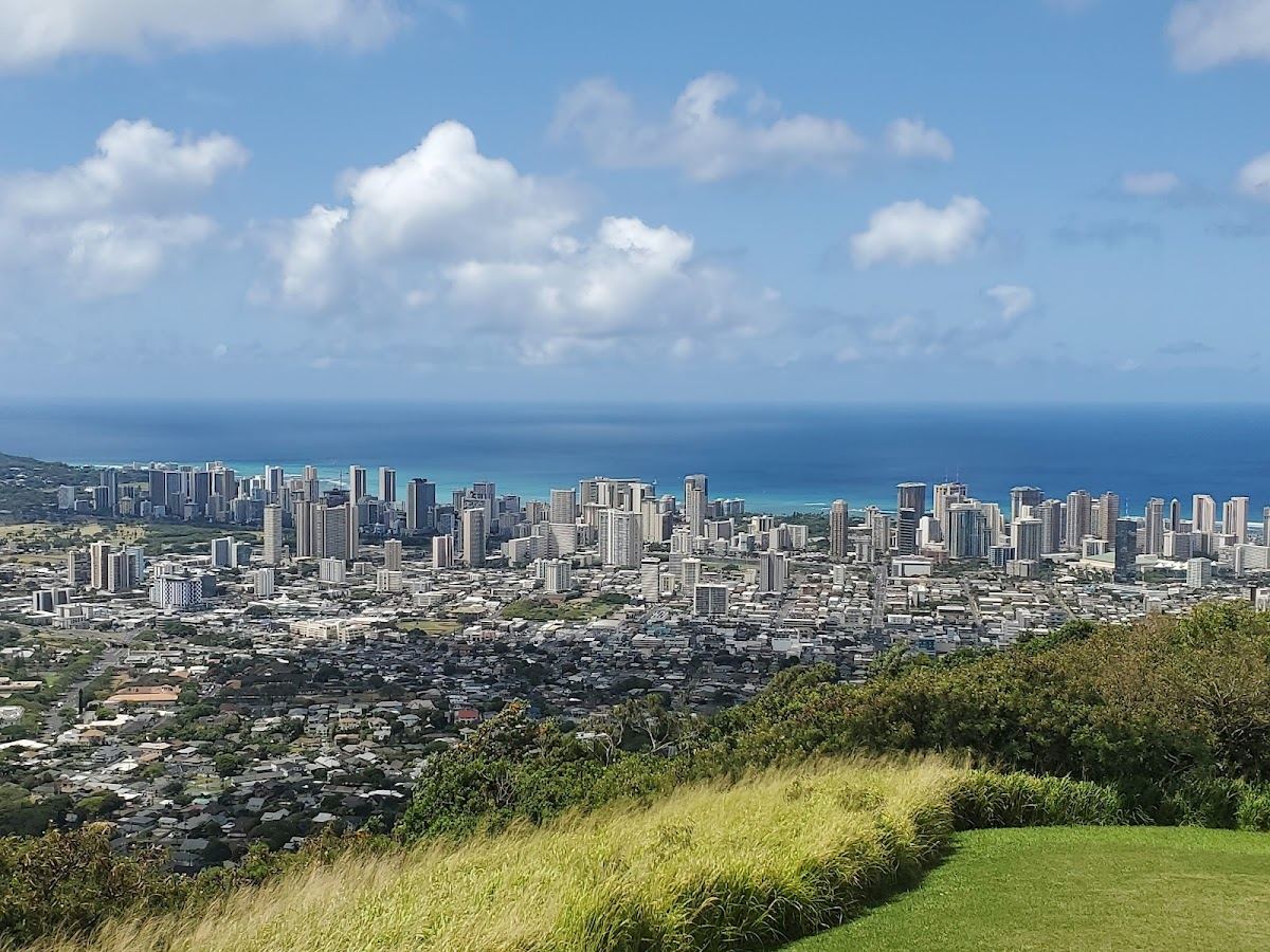 Puʻu ʻUalakaʻa State Wayside Park