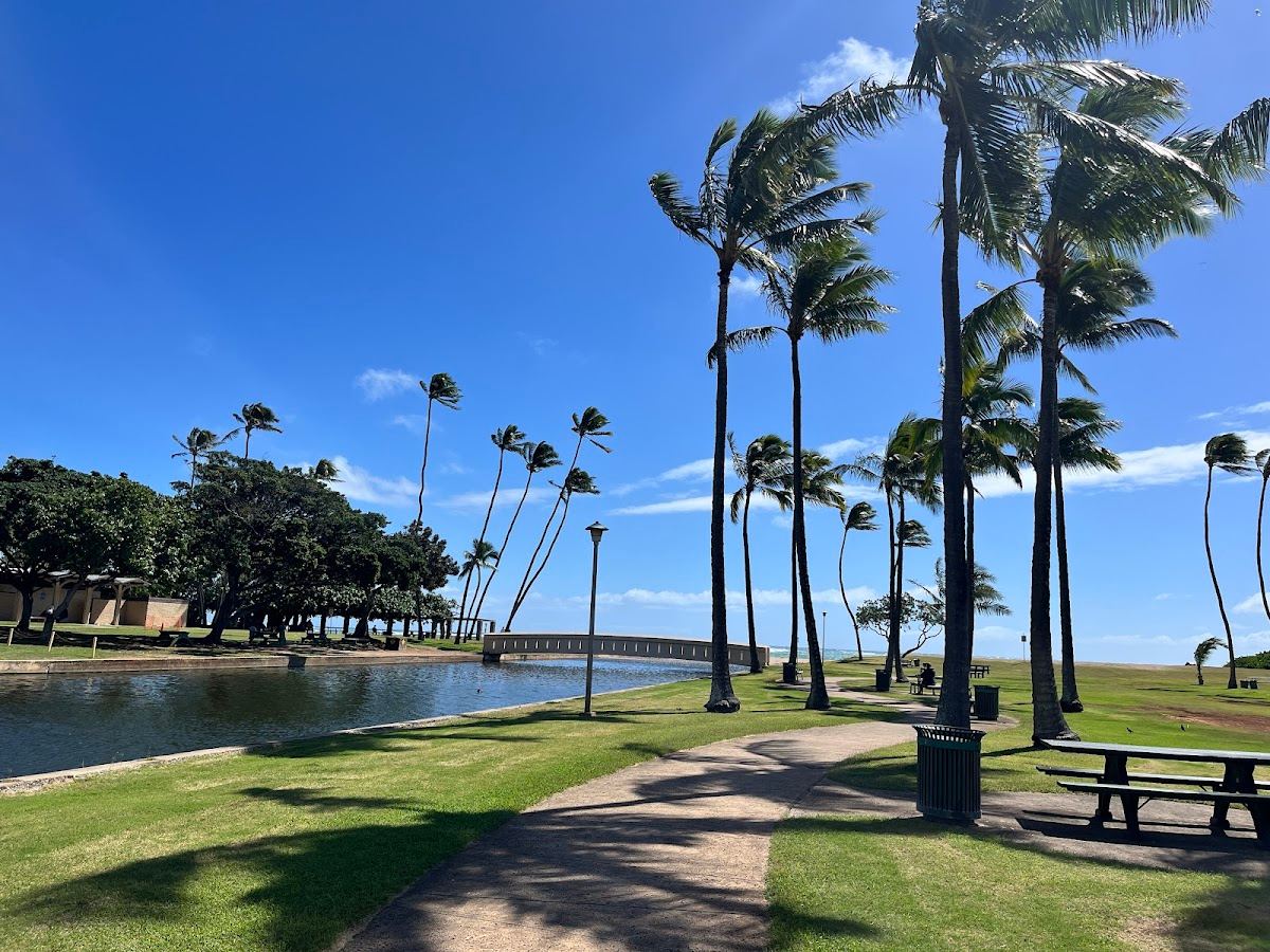 Waiʻalae Beach Park (Kahala beach)