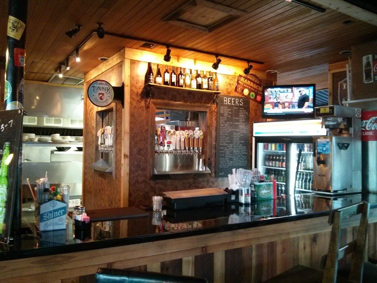 Hughie's Tavern & Grill