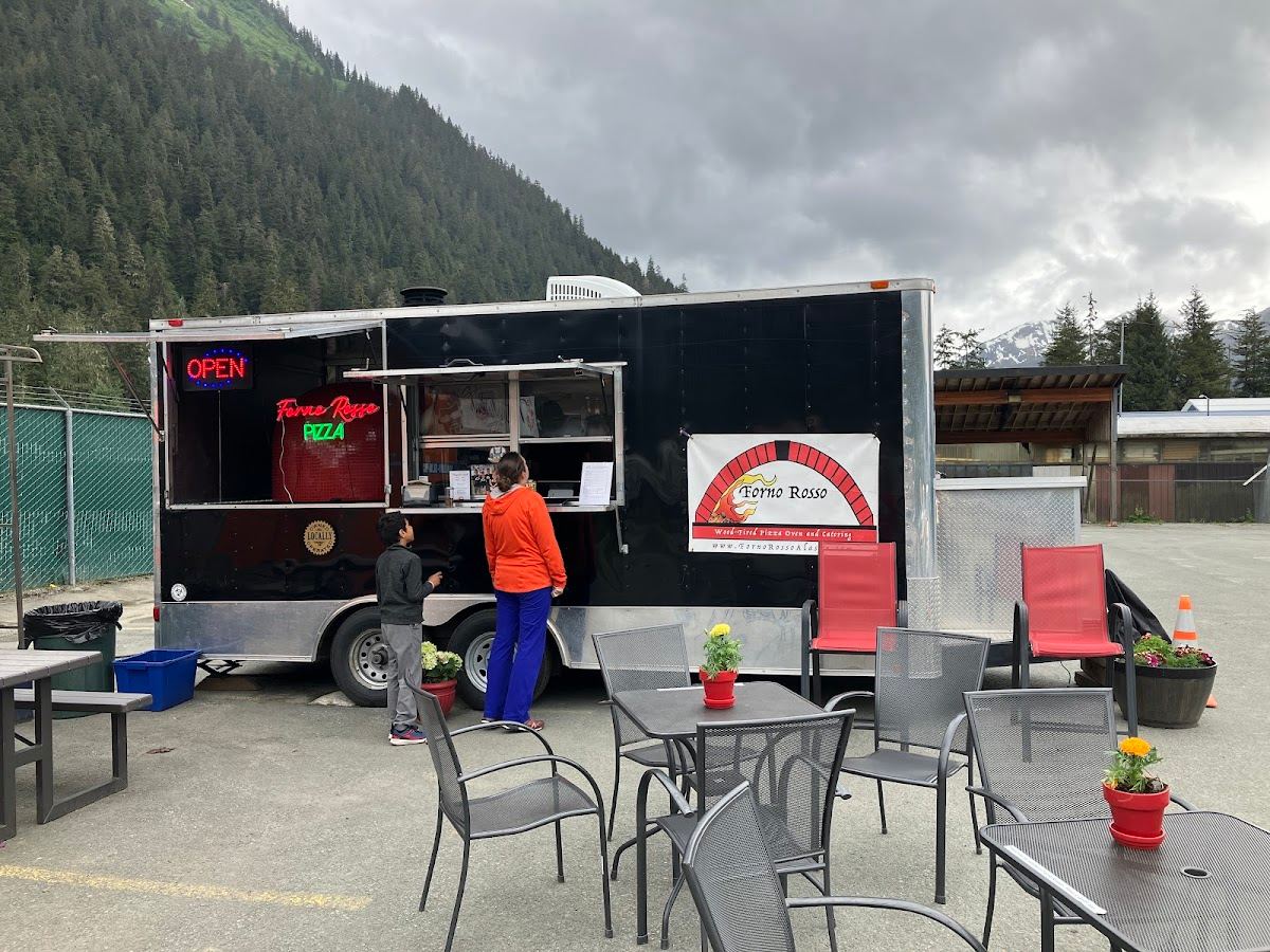 Forno Rosso Alaska