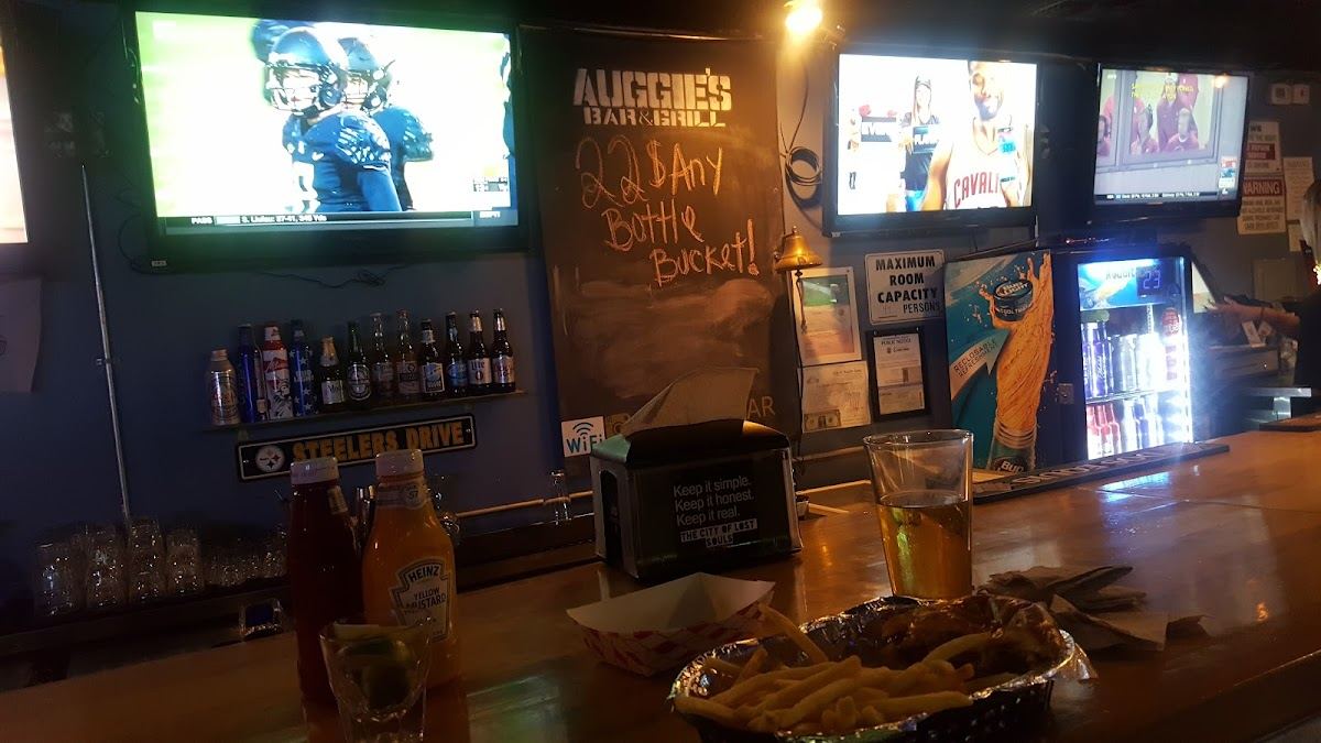 Auggie's Bar & Grill
