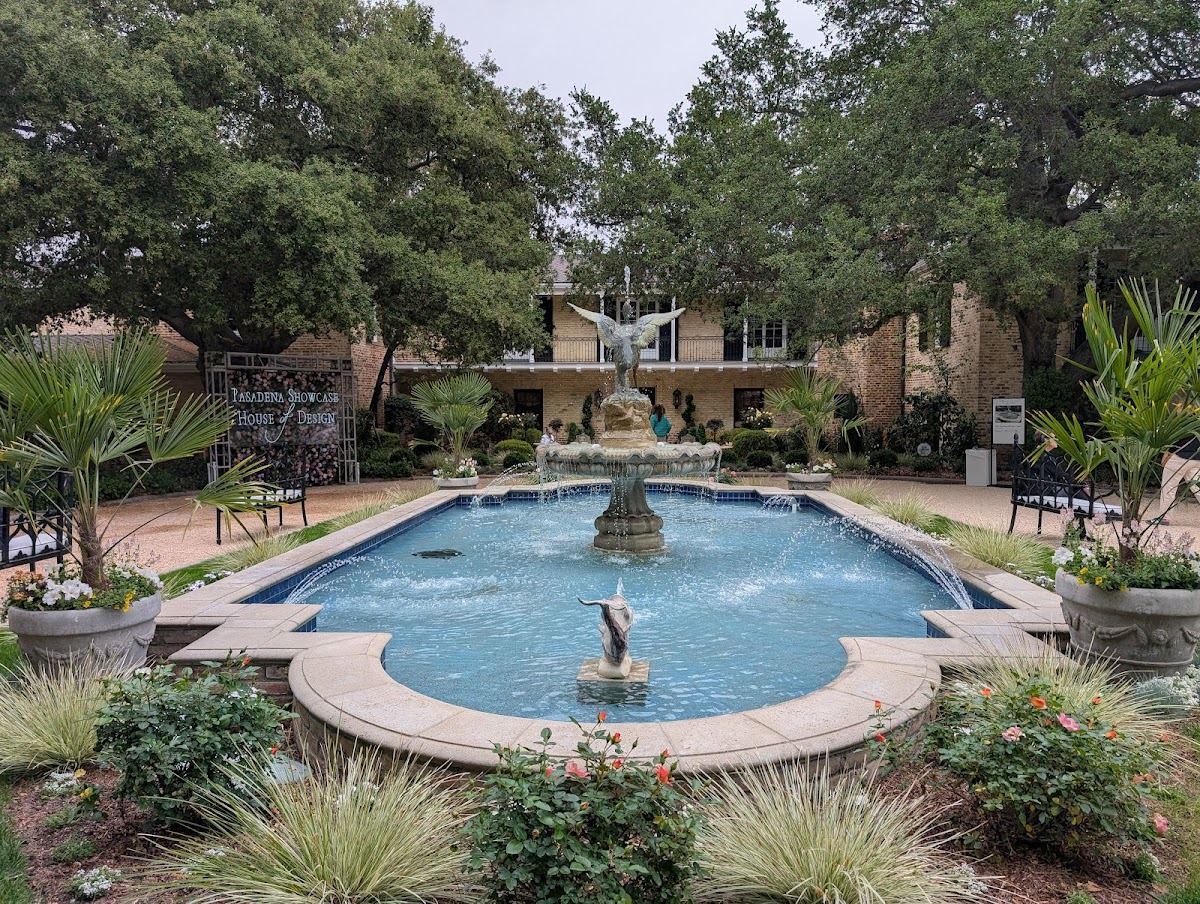 Bauer Estate and Gardens