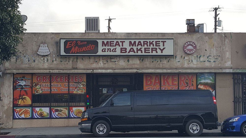 El Nuevo Mundo Market, Bakery & Cafe