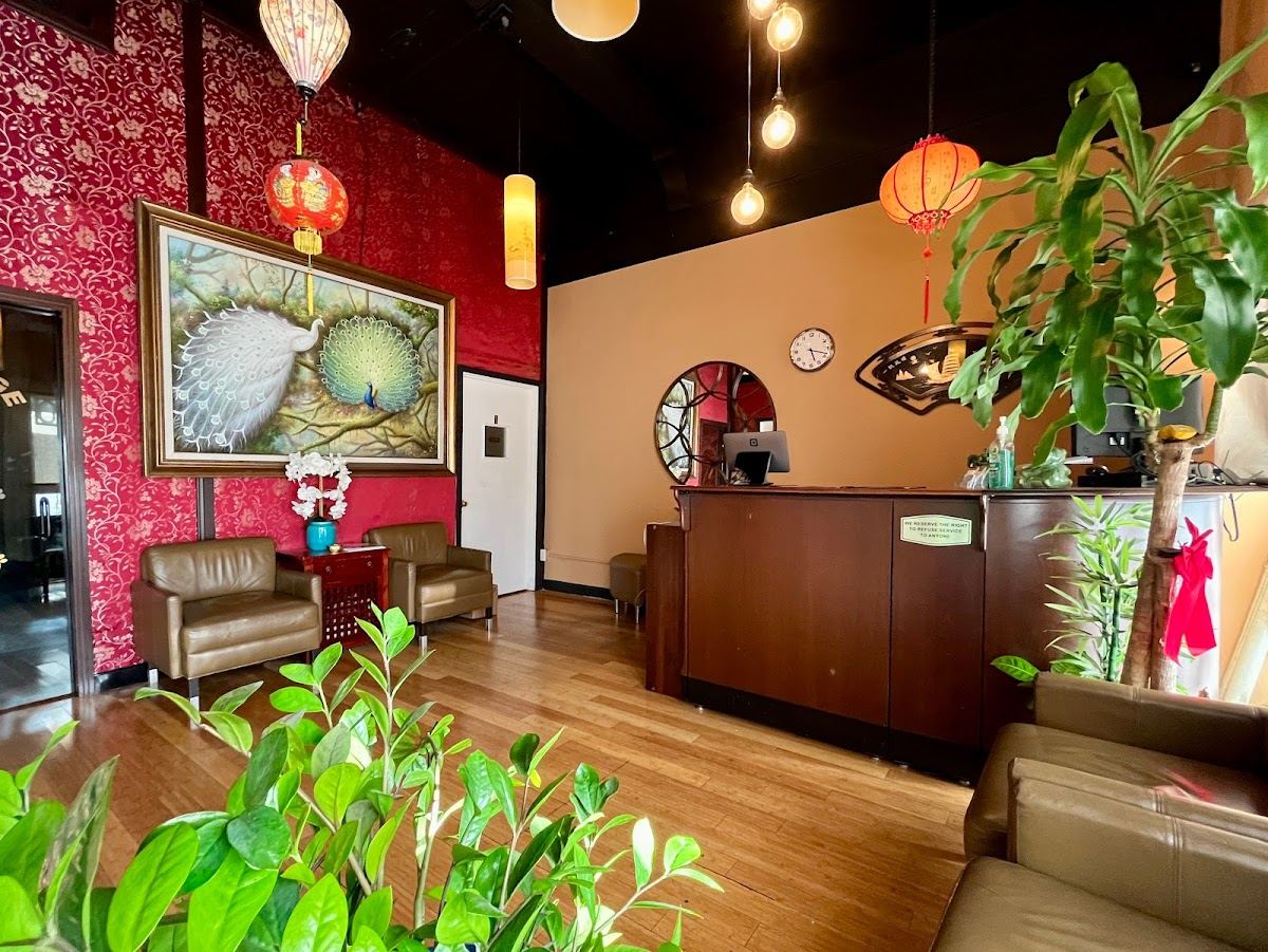 Happy Feet - Massage, Skincare & Acupuncture