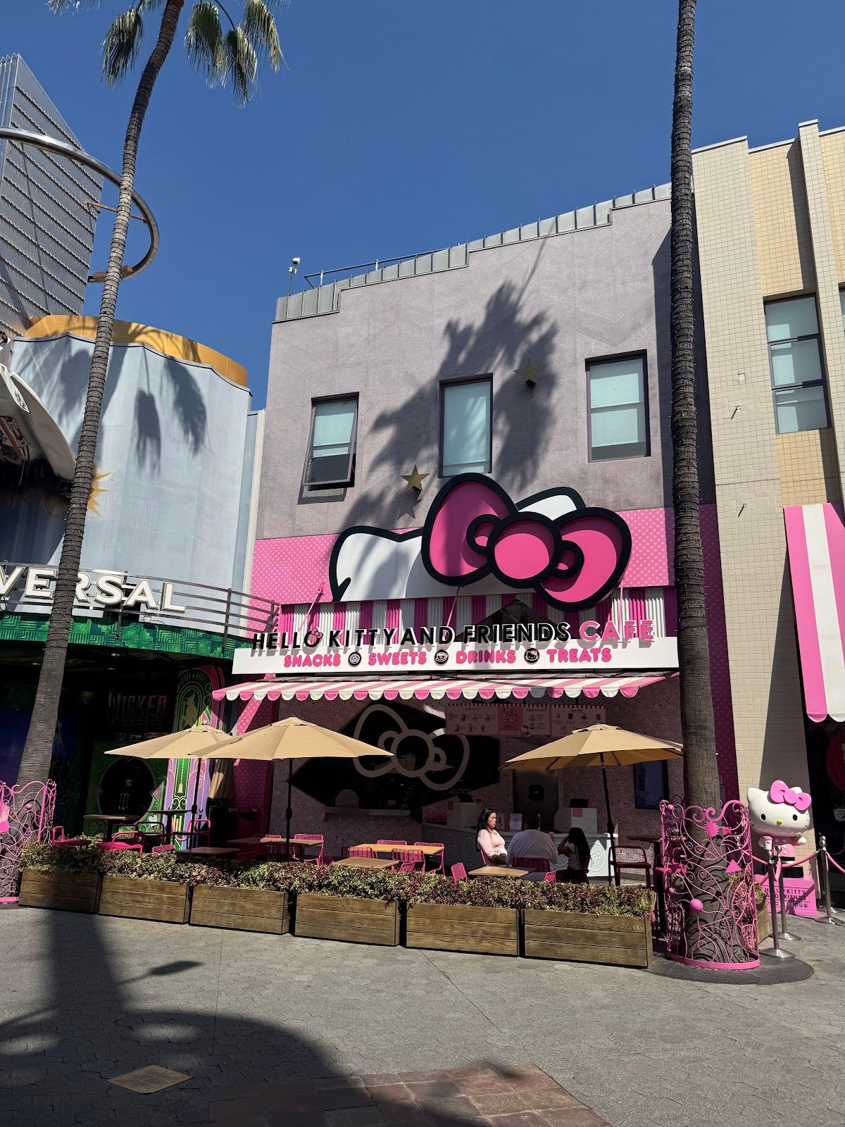 Hello Kitty® and Friends Cafe