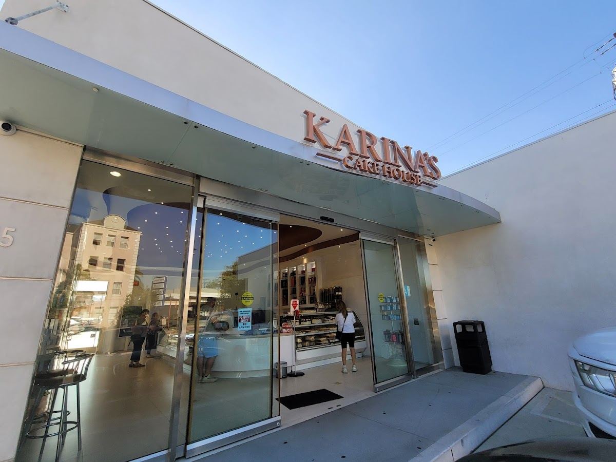 Karina's Cake House