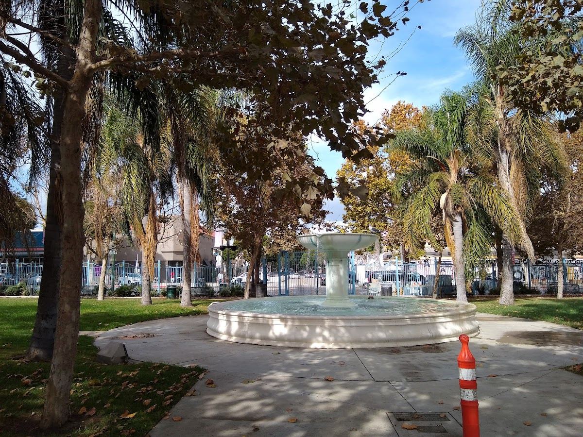 Leimert Park Plaza
