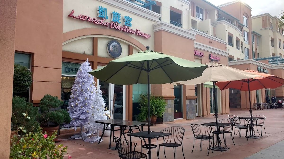Lunasia Dim Sum House