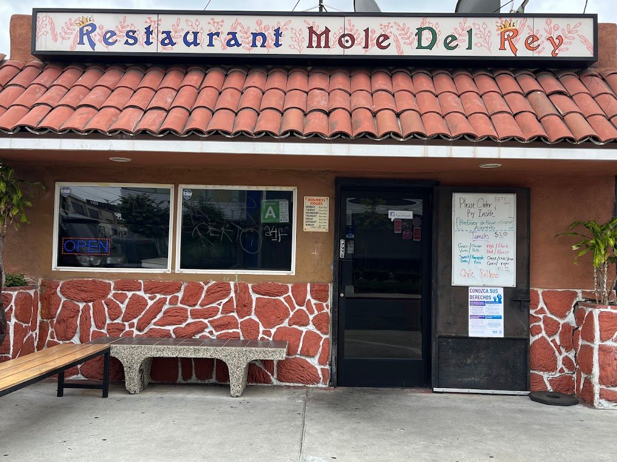 Mole Del Rey