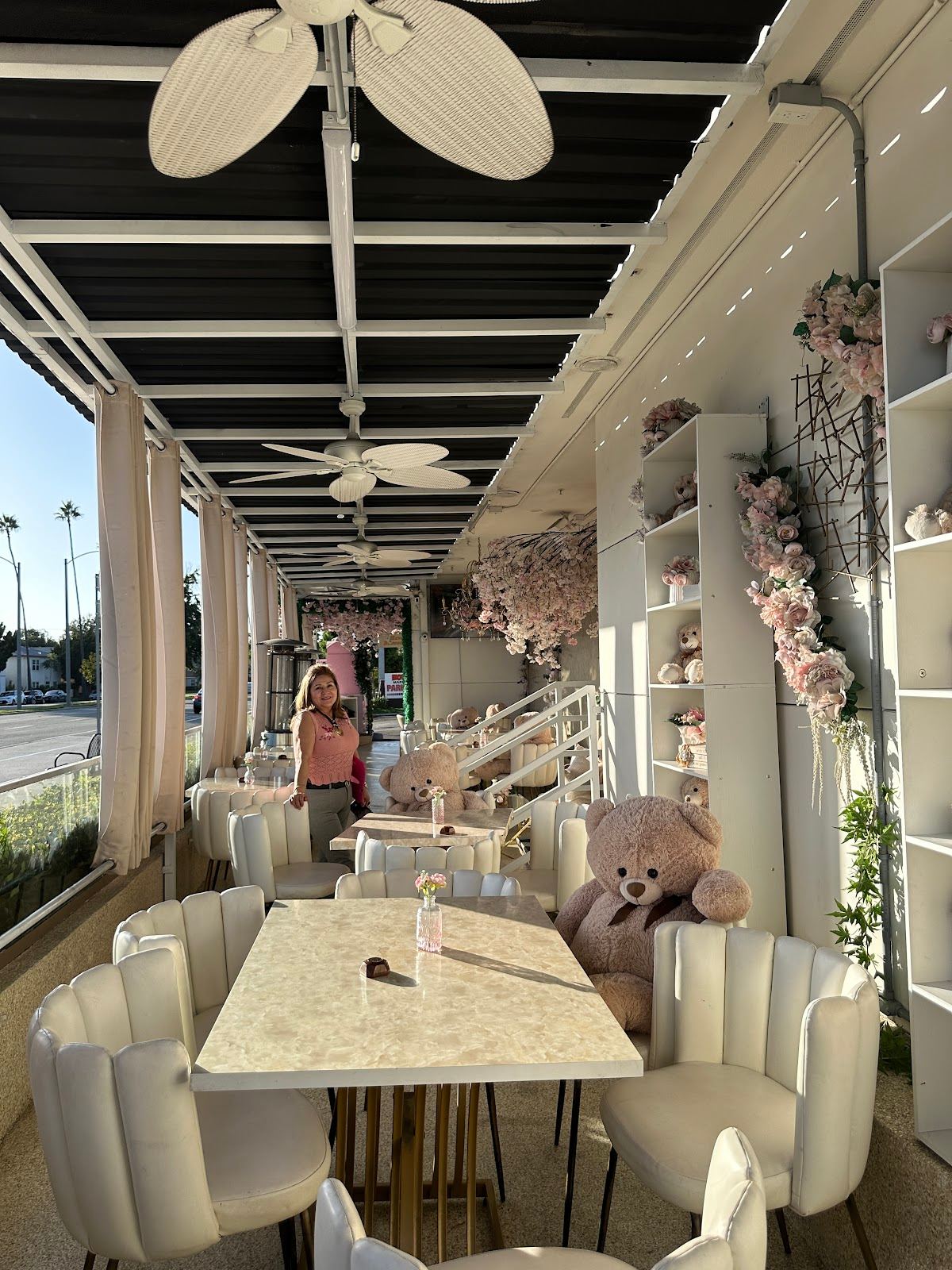 N Café