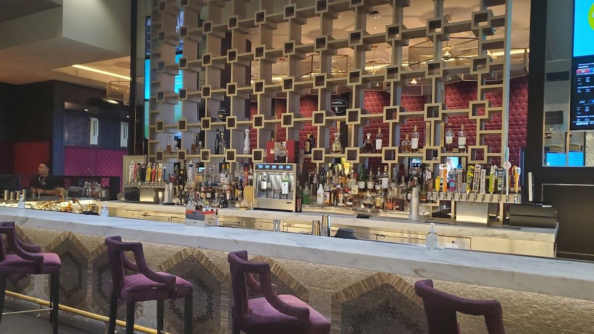 Raise Lounge
