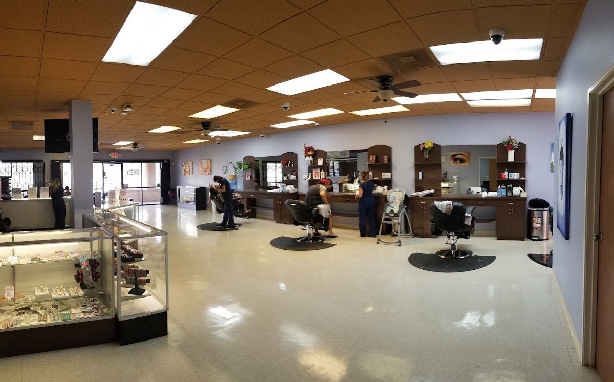 Diya Eyebrow Threading