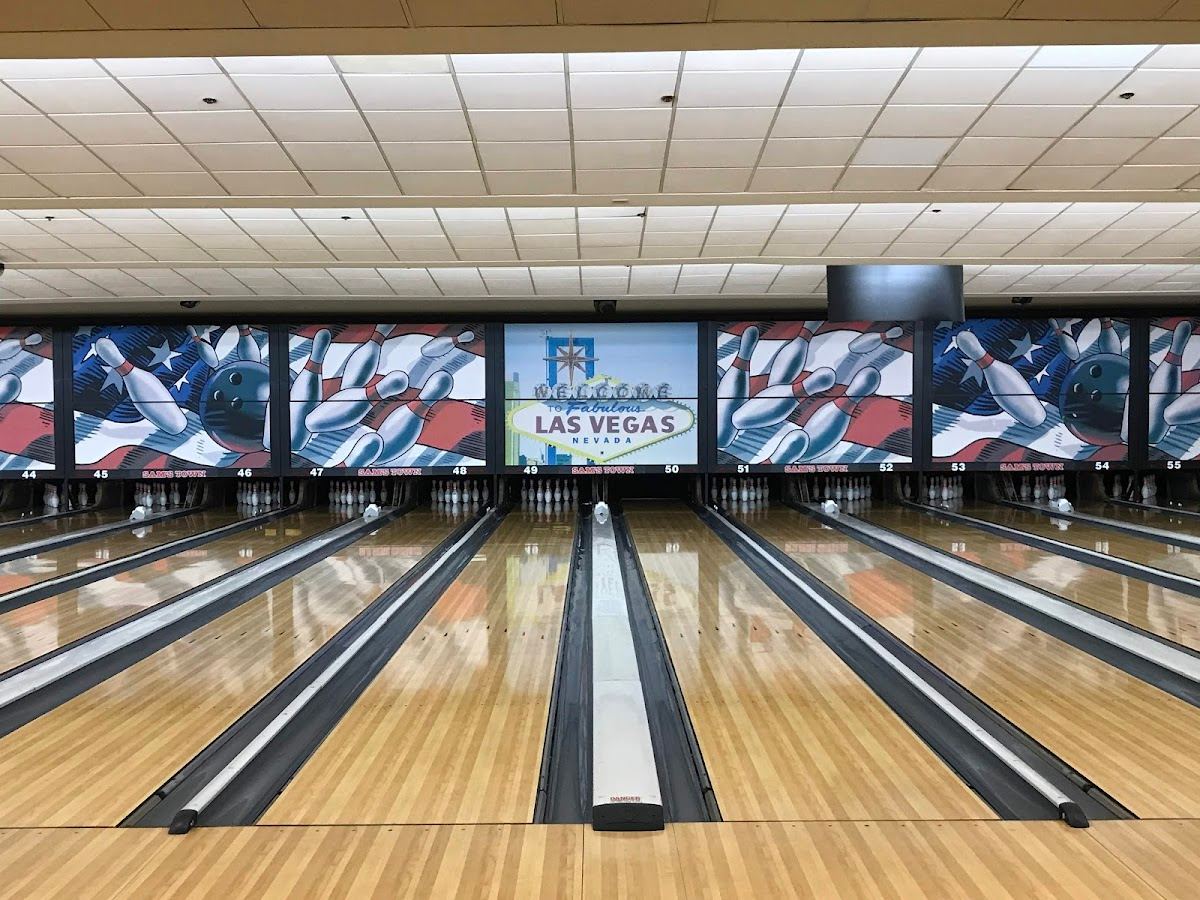 Sam's Town Bowling Center