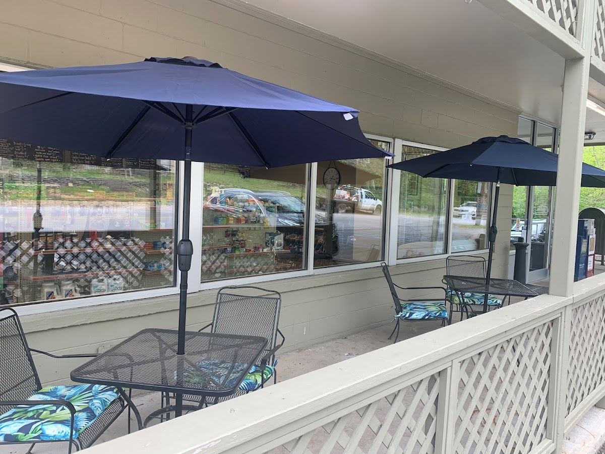 The Dixie Cafe & Quick Stop