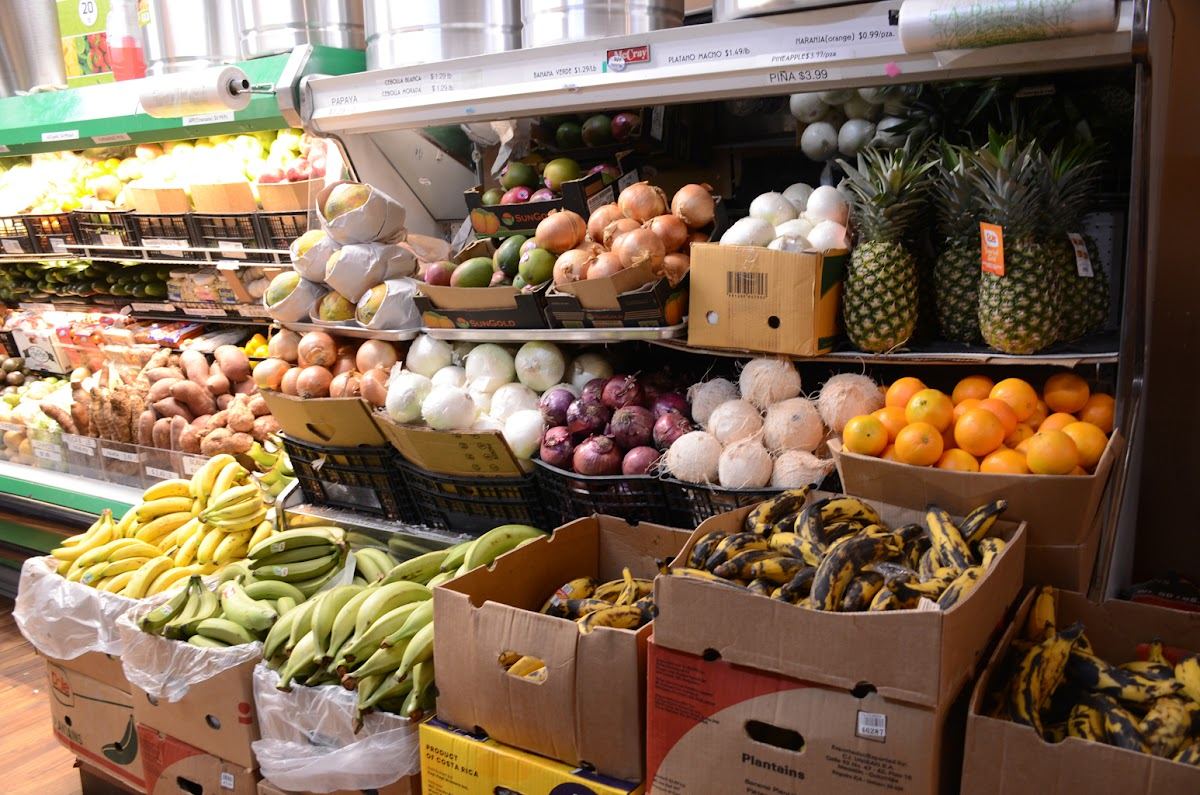 La Esperanza Grocery and Restaurant