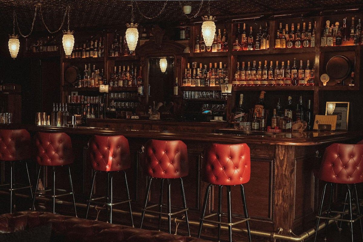 Neat Bourbon Bar & Bottle Shop