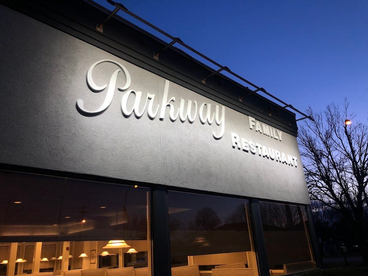 Parkway | Family Restaurant