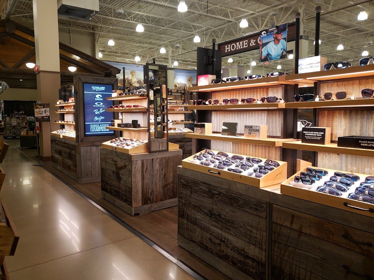 Sunglass Outfitters By Sunglass Hut