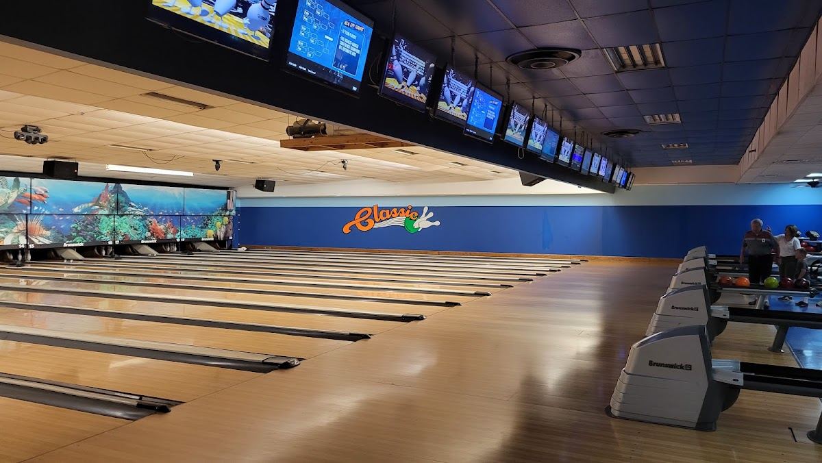 Classic Lanes | Oak Creek