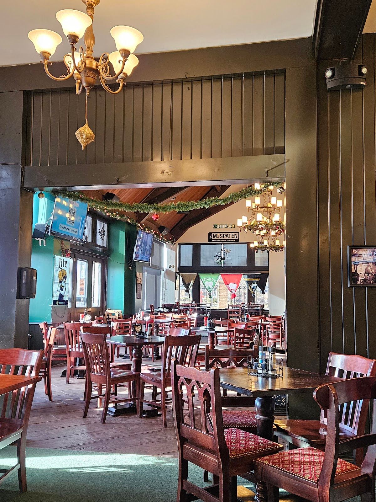 Mo's Irish Pub Wauwatosa