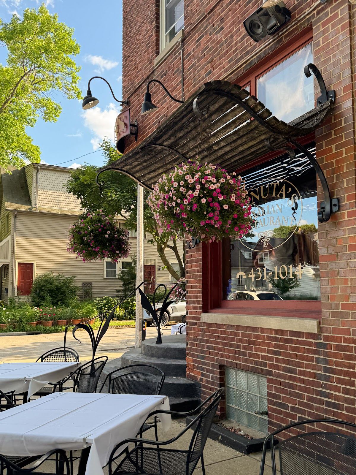 Tenuta's Italian Restaurant