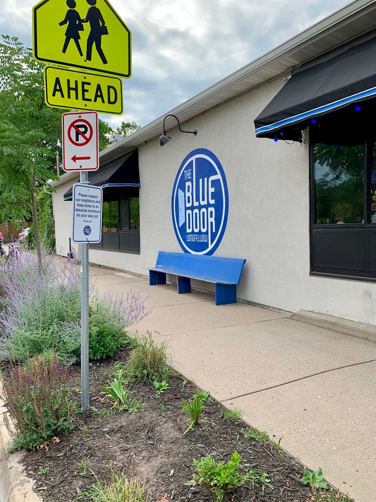Blue Door Pub Longfellow