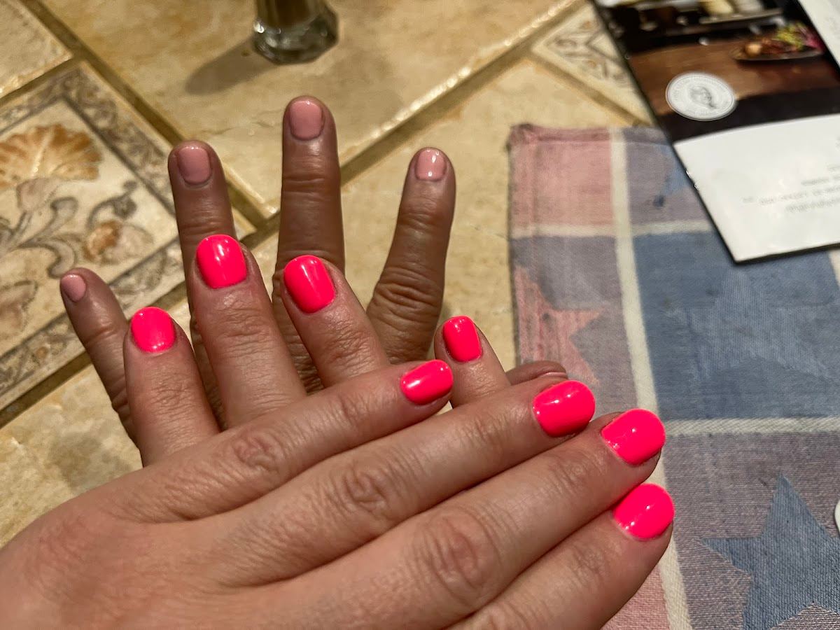 Elite Nails Roseville (The Best Place for Pedicure)